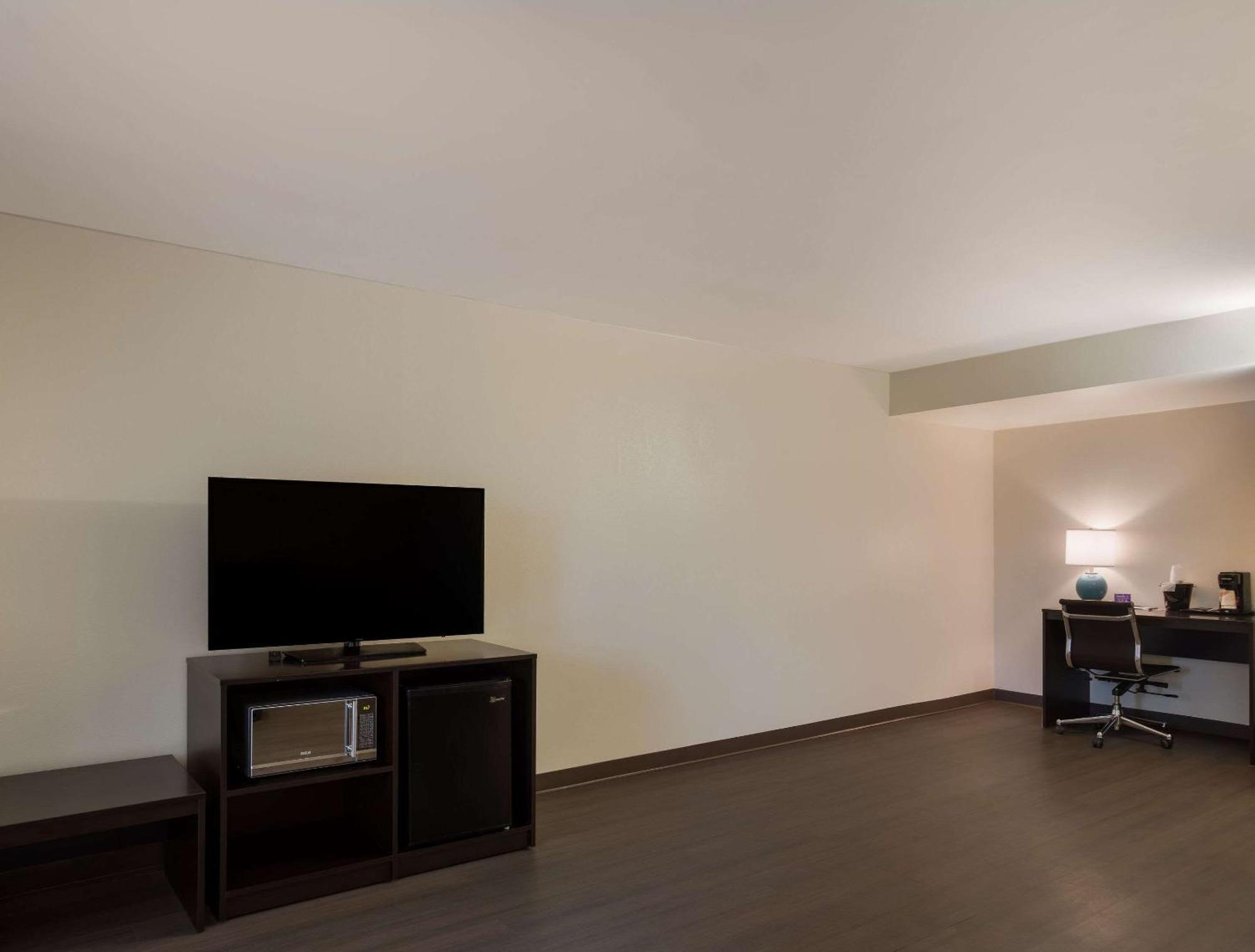 Sleep Inn Savannah Midtown מראה חיצוני תמונה
