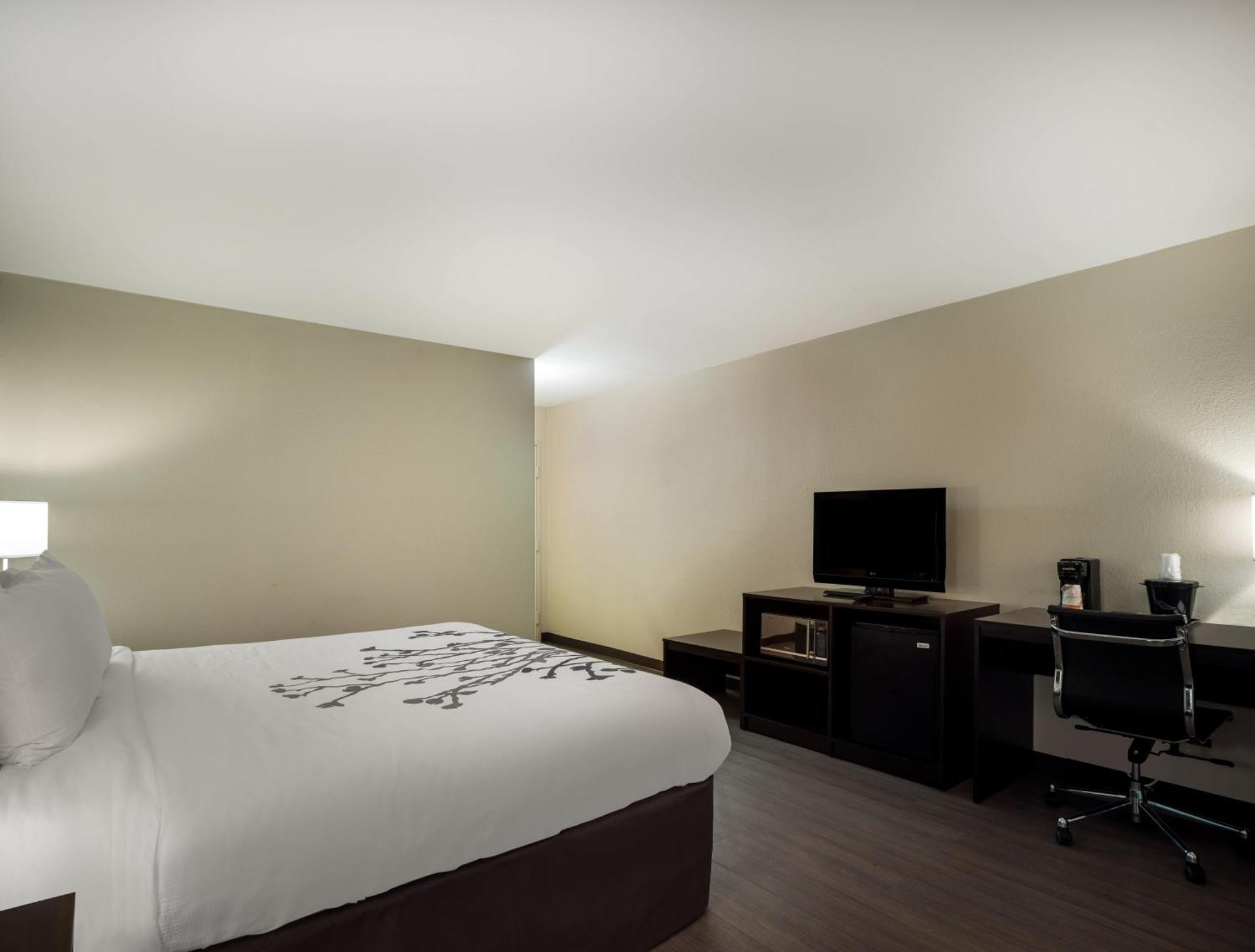 Sleep Inn Savannah Midtown מראה חיצוני תמונה